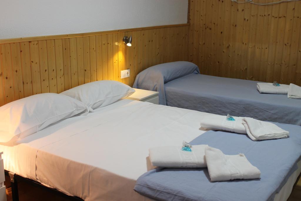 Hostal Amantes De Teruel Buitenkant foto