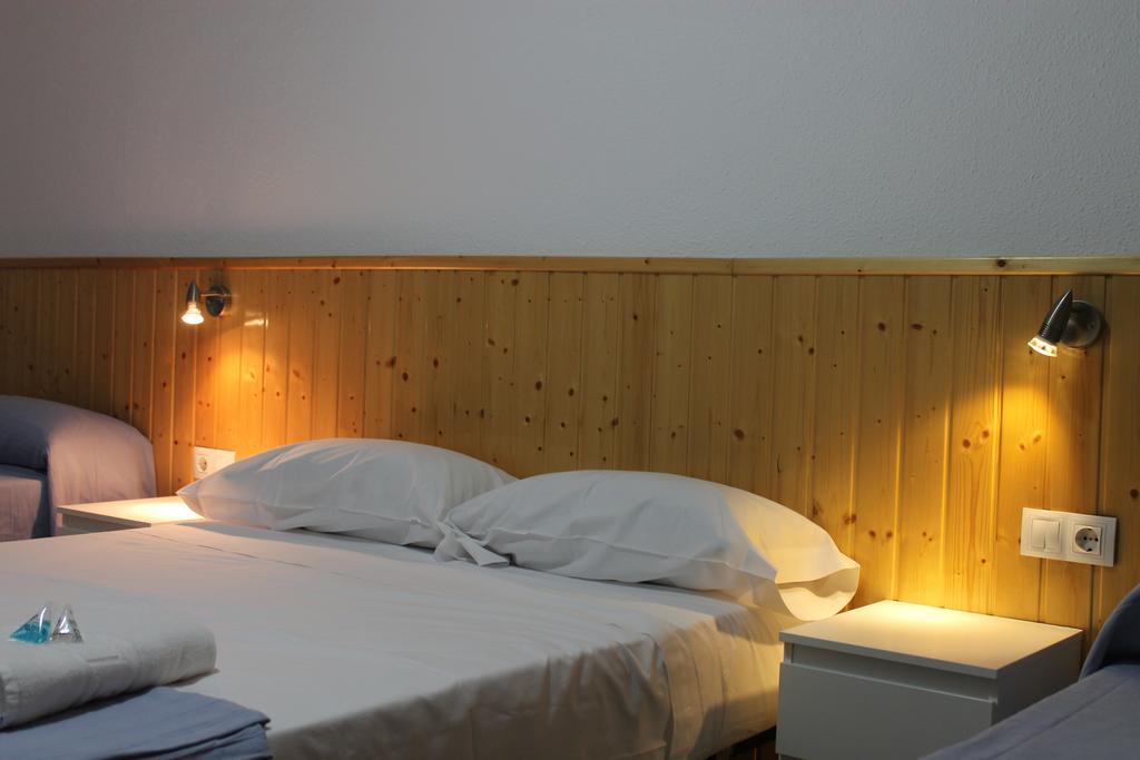 Hostal Amantes De Teruel Buitenkant foto