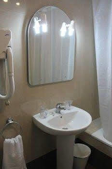Hostal Amantes De Teruel Buitenkant foto